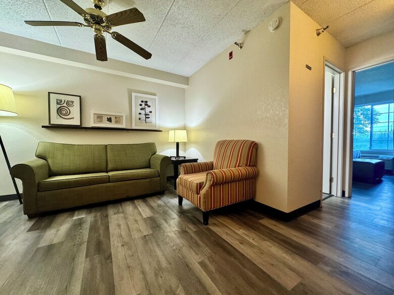 Hotel Quality Inn & Suites