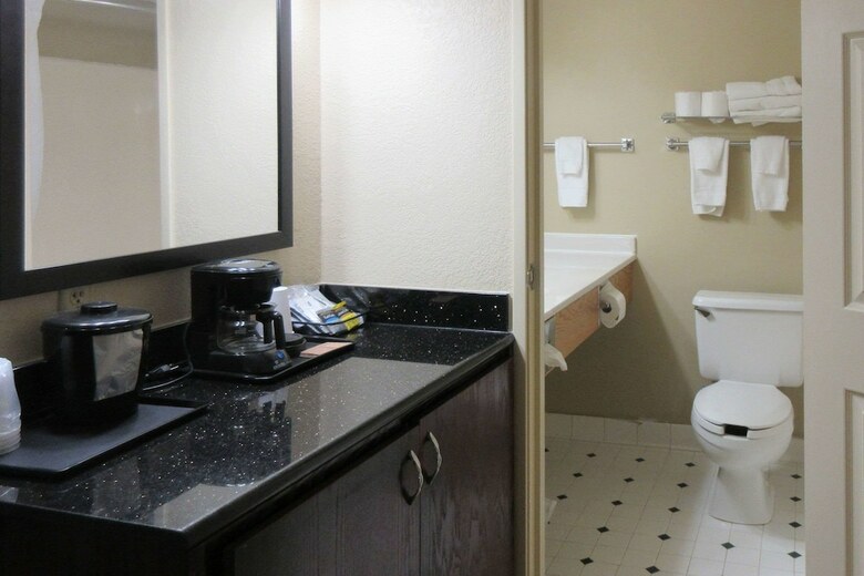 Hotel Quality Inn & Suites
