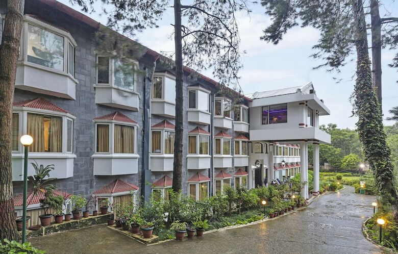 Hotel Club Mahindra Naukuchiatal