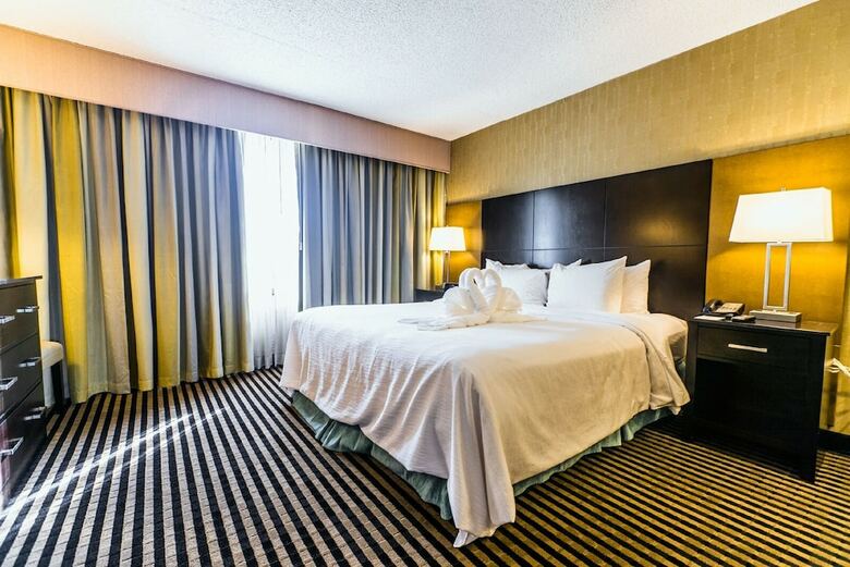 Hotel Embassy Suites Piscataway - Somerset