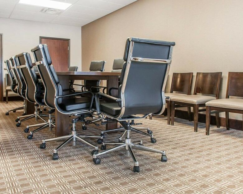 Hotel Comfort Suites