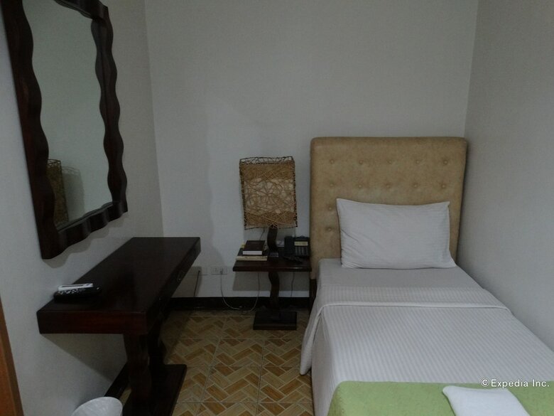 Hotel Ecoland Suites & Inn