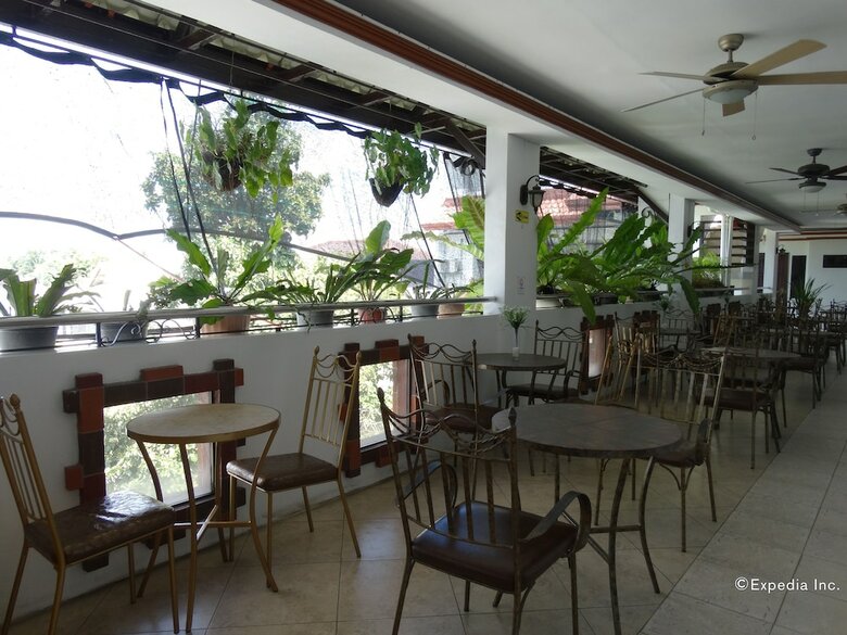 Hotel Ecoland Suites & Inn