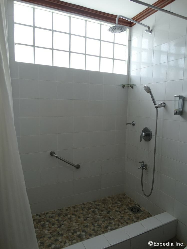 Hotel Ecoland Suites & Inn