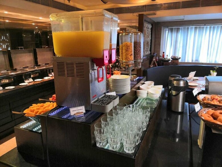 Monotel Luxury Business Hotel