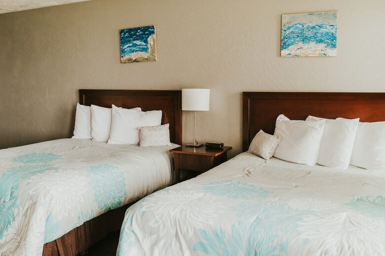 Nye Beach Condos & Cottages
