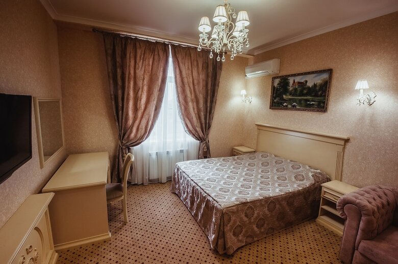 Resident Hotel