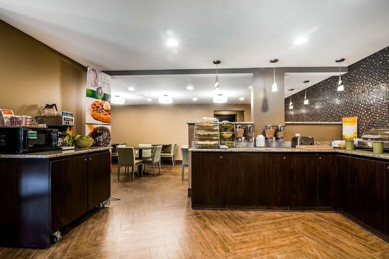 Hotel Quality Inn & Suites Downtown