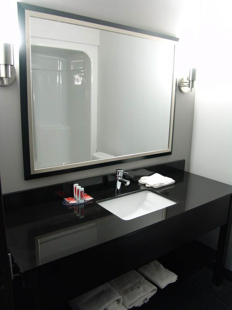 Hotel Quality Inn & Suites Downtown