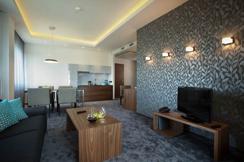 Longstay Aparthotel