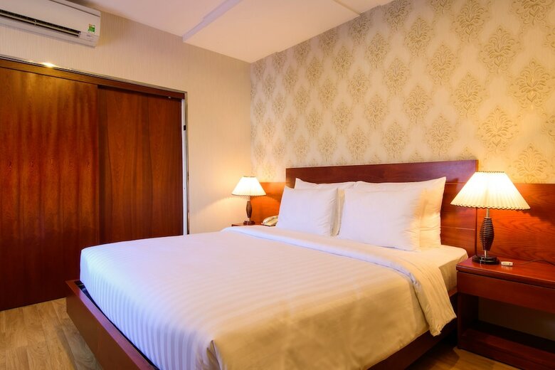 Central Park Saigon Hotel