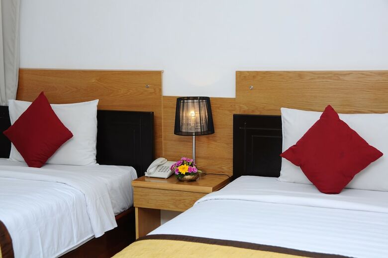 Central Park Saigon Hotel