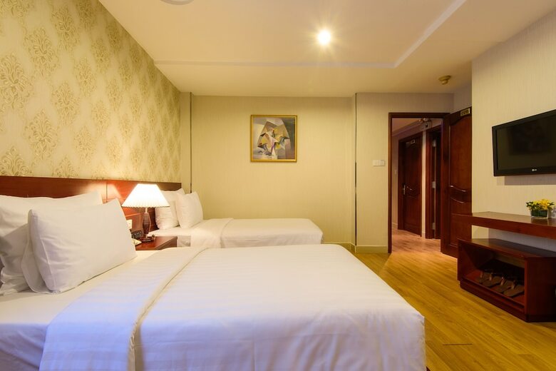 Central Park Saigon Hotel