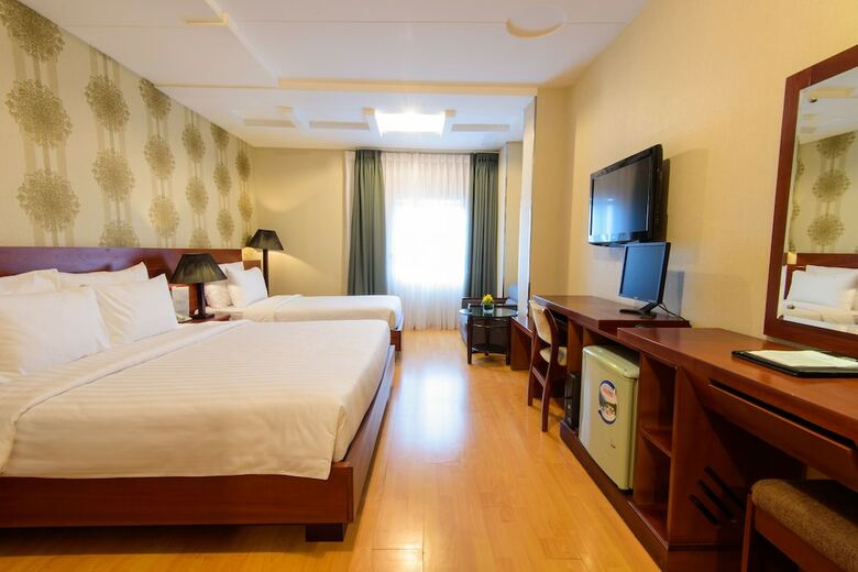 Central Park Saigon Hotel