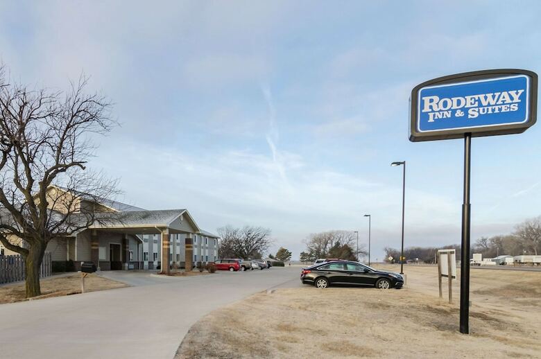 Hotel Rodeway Inn & Suites