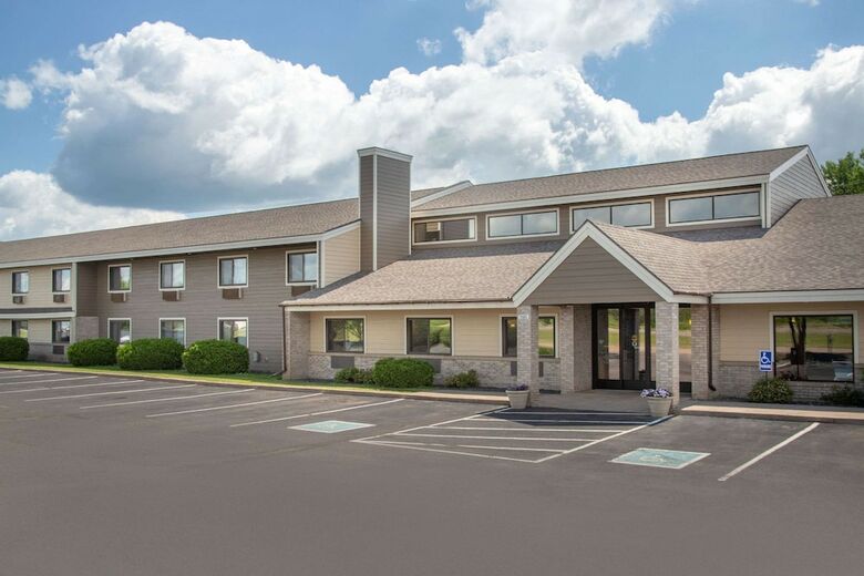 Hotel Americinn By Wyndham Hayward