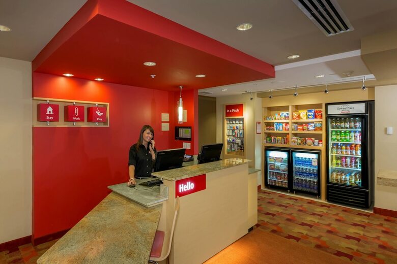 Hotel Towneplace Suites Buffalo Airport