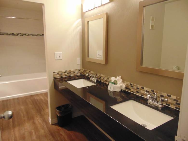Redac Gateway Hotel In Torrance