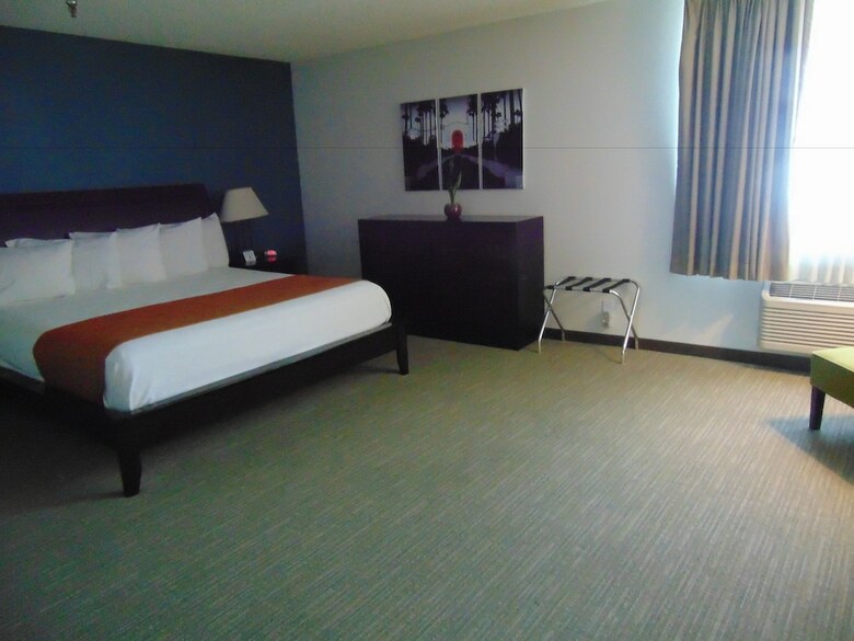 Redac Gateway Hotel In Torrance