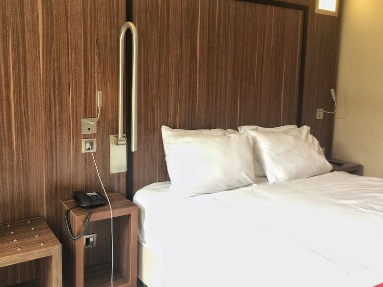 Hotel Ramada Encore By Wyndham Izmir