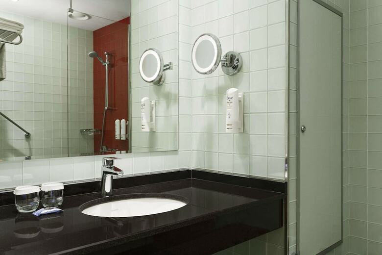 Hotel Ramada Encore By Wyndham Izmir