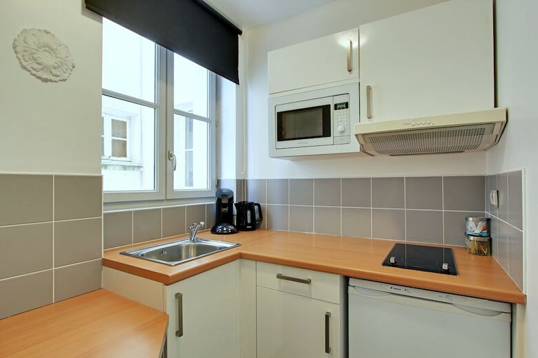 Short Stay Group Museum View Serviced Apartments