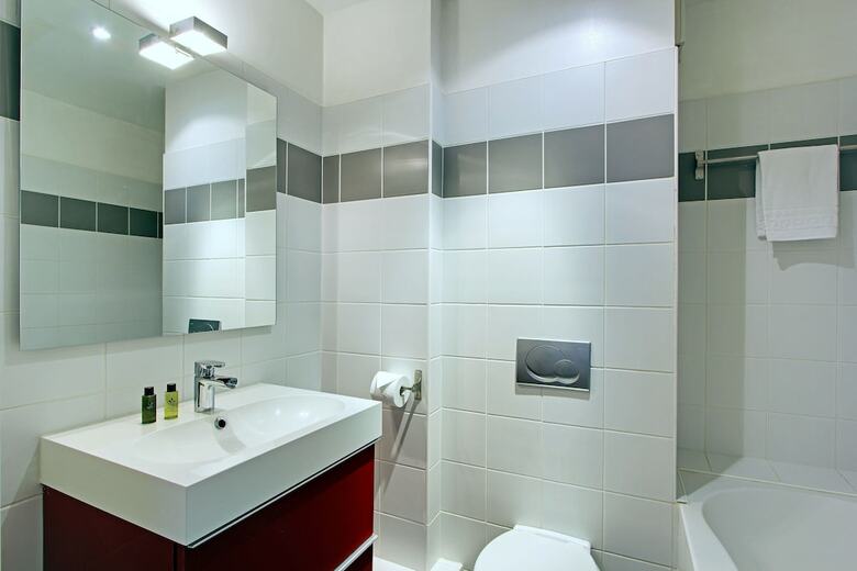 Short Stay Group Museum View Serviced Apartments