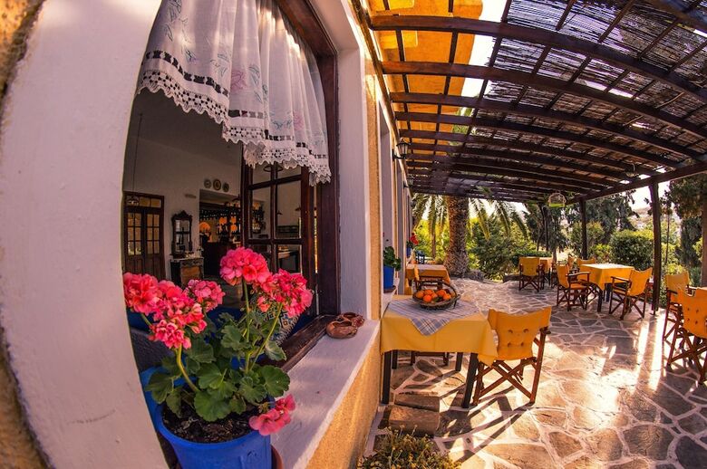 Vagia Traditional Hotel
