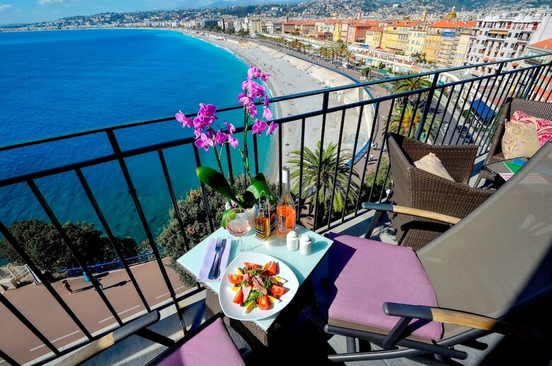Hotel La P�rouse Nice Baie Des Anges