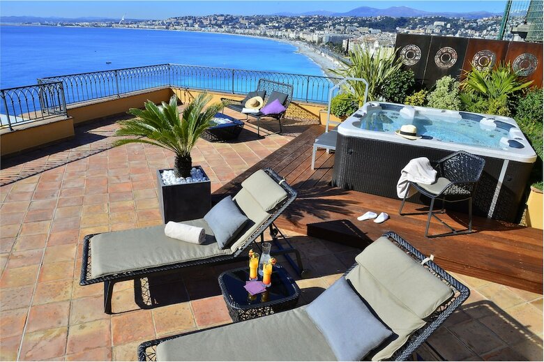 Hotel La P�rouse Nice Baie Des Anges