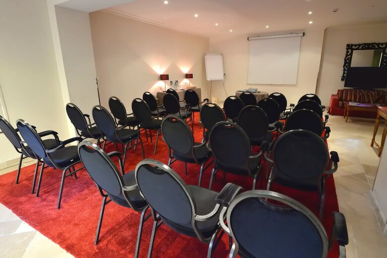 Hotel La P�rouse Nice Baie Des Anges