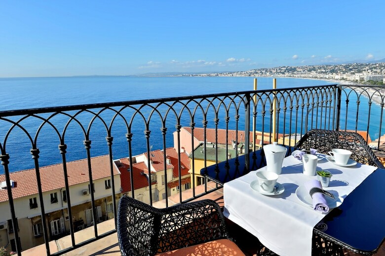 Hotel La P�rouse Nice Baie Des Anges