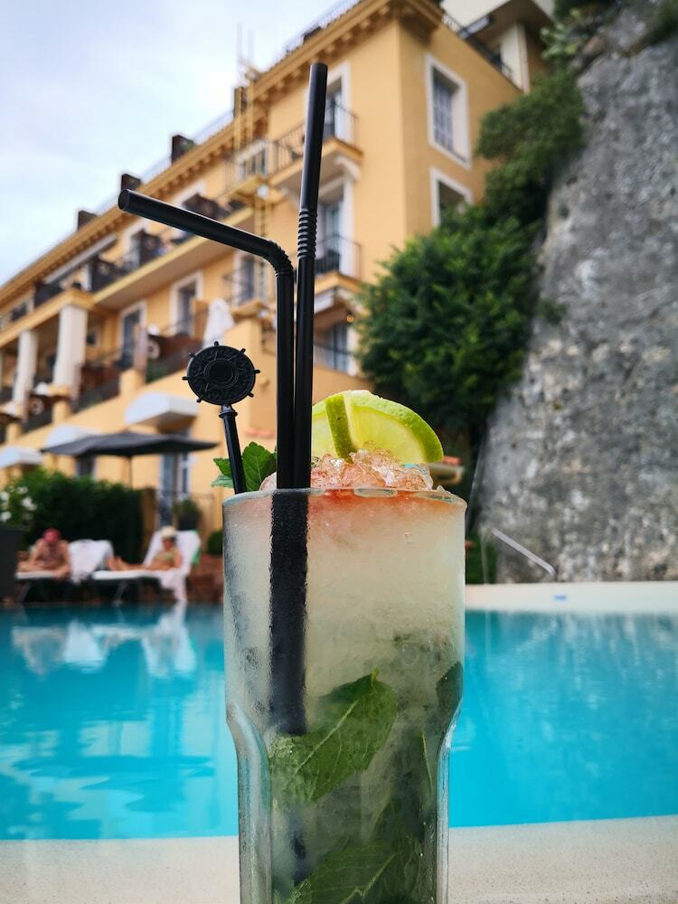 Hotel La P�rouse Nice Baie Des Anges