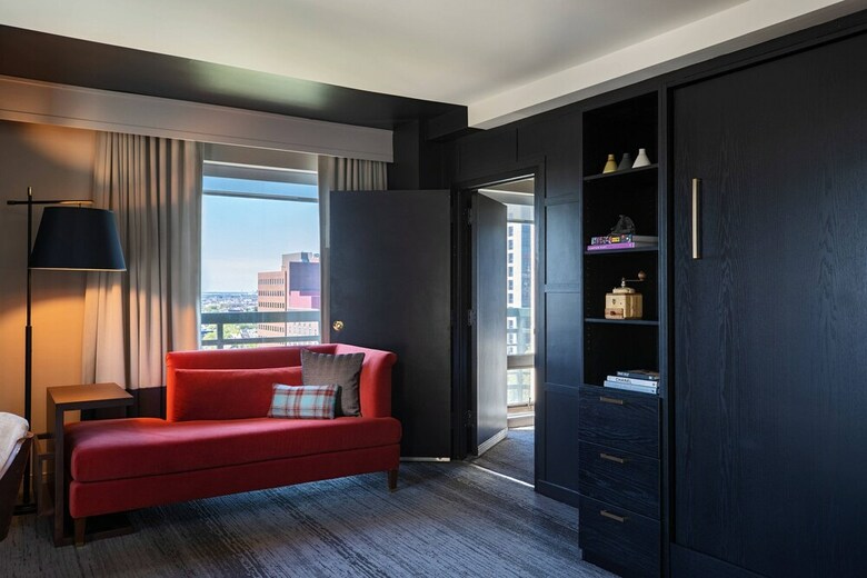 Renaissance Philadelphia Downtown Hotel