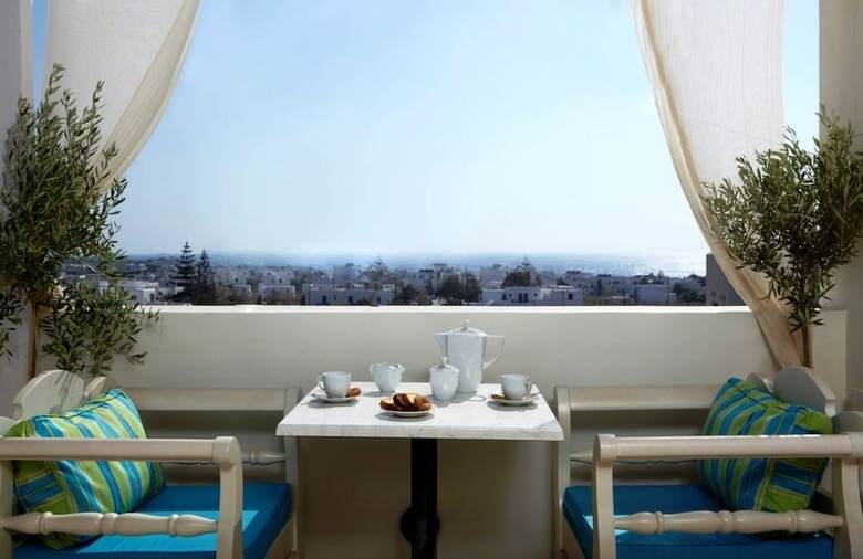 Hotel Mitos Suites