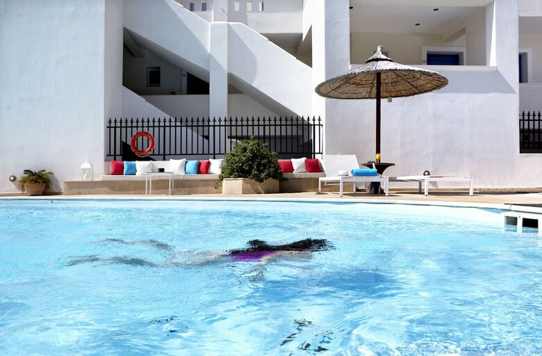 Hotel Mitos Suites