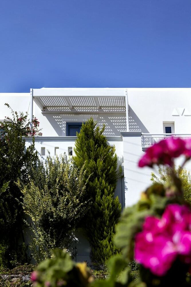 Hotel Mitos Suites