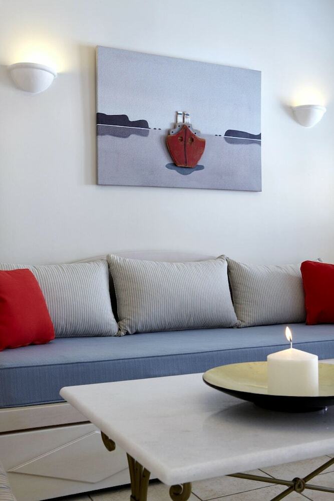 Hotel Mitos Suites