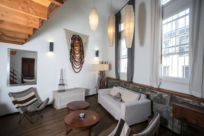 Aparthotel Casa Galos Hotel & Lofts