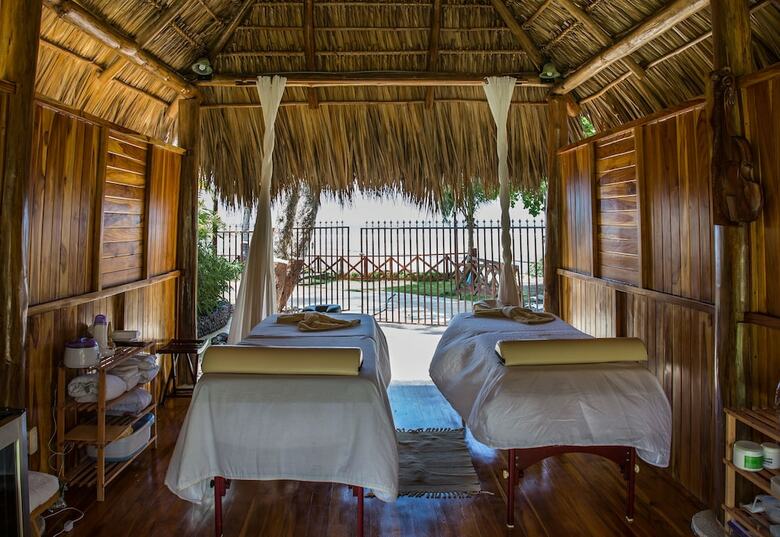 Hotel Jac� Laguna Resort And Beach Club