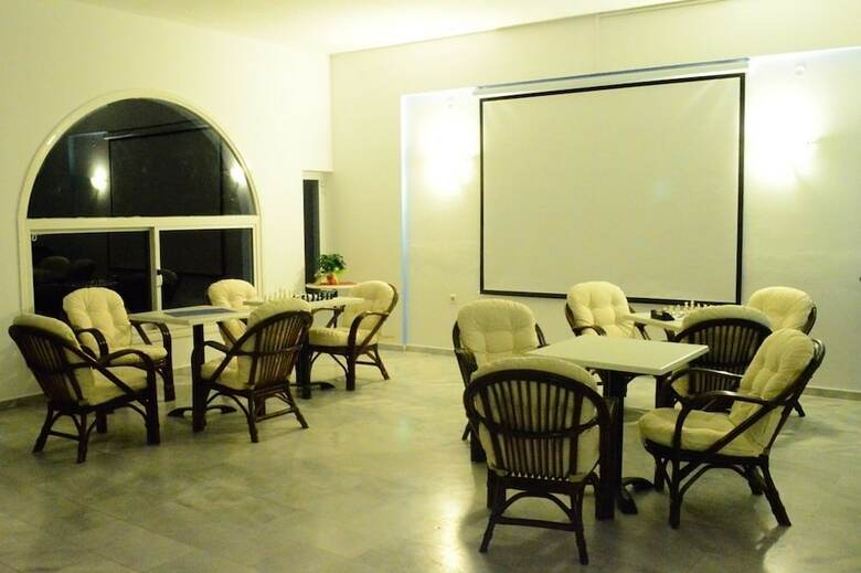Aparthotel Arlen Beach Hotel