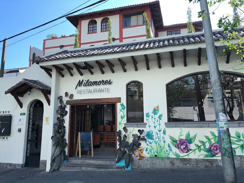 Cruz Loma Hotel.