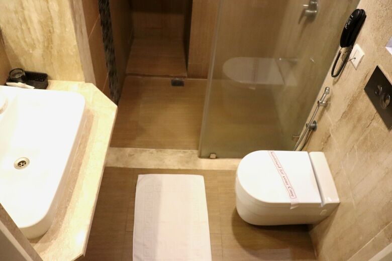 Hotel Ivory Tower