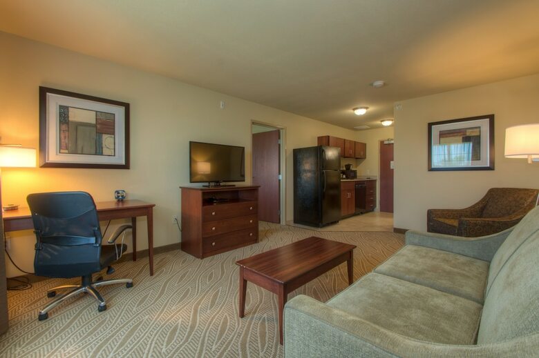 Hotel Cobblestone Inn & Suites - Holyoke