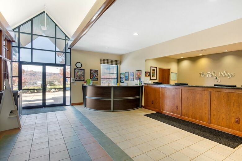 Bluegreen Vacations The Falls Village, An Ascend Resort