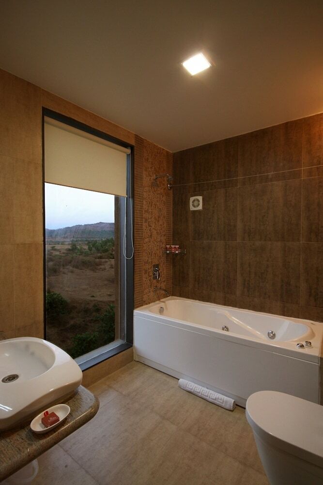 Hotel Aakar Lords Inn Saputara