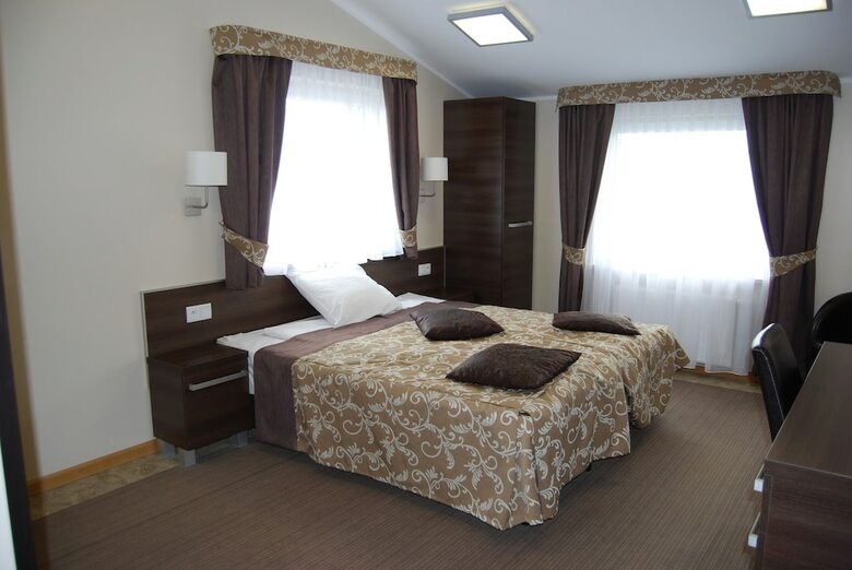 Hotel Zloty Staw