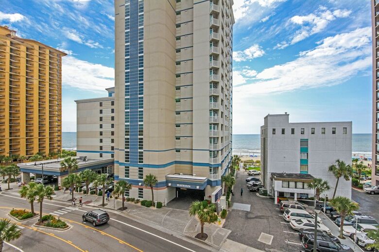 Hotel Carolinian Beach Resort By Oceana Resorts
