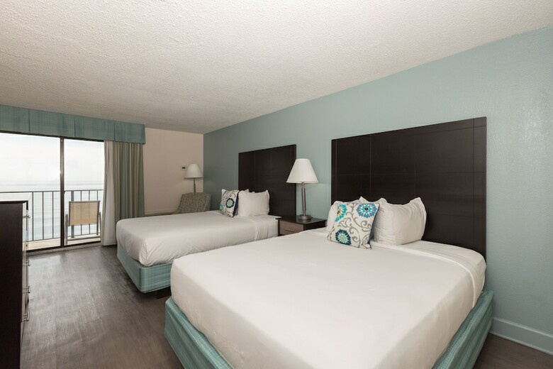 Hotel Carolinian Beach Resort By Oceana Resorts
