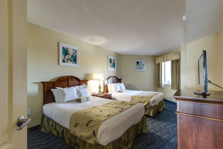 Hotel Carolinian Beach Resort By Oceana Resorts